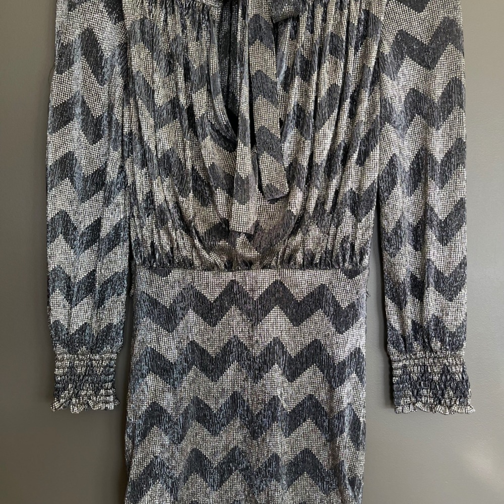 ba&sh Goldy Dress Size XS Anthracite Silver Metallic Chevron High Neck Chic Sexy - Picture 14 of 16